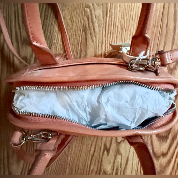 Nine West crossbody purse - Picture 3 of 10